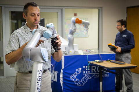 Collaborative Robotics Laboratory