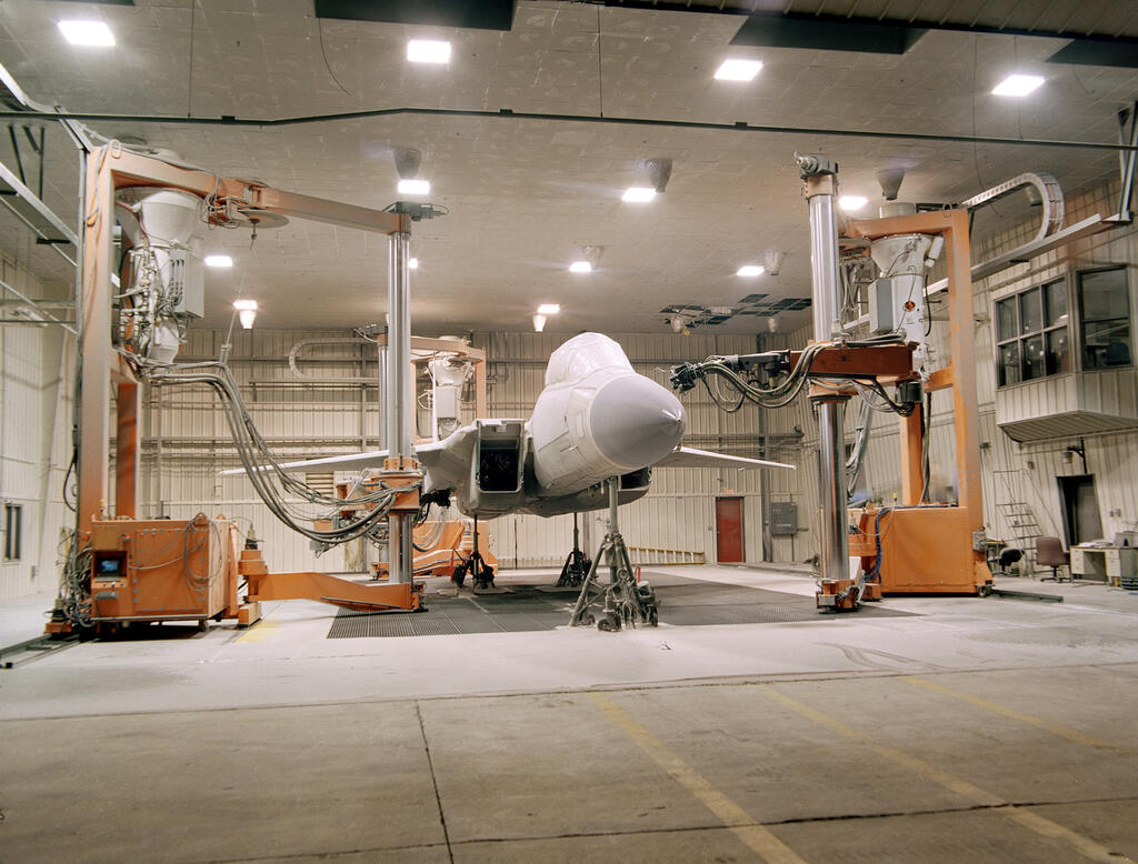 image: Robotic media depaint system for the U.S. Air Force 